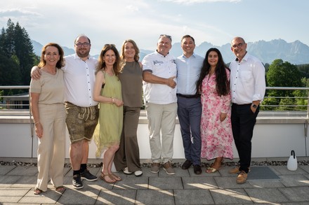 Maik Gruba mit seinem Management-Team