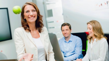 Das IST-Studieninstitut bietet seit mehr als 30 Jahren berufsbegleitende Weiterbildungen in Form des staatlich zugelassenen Fernunterrichts an. (Foto: © IST-Hochschule)