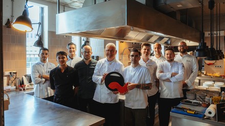 Maurizio Oster vom Zeik, Michelangelo Bonerba vom bianc, Matthias Gfrörer von der Gutsküche, Marcel Görke vom Heimatjuwel, Heinz O. Wehmann vom Landhaus Scherrer, Kevin Bürmann vom Haebel, Paul Decker vom Koer, Fokke Mick vom Atlantic Restaurant, Stefan Fäth vom Jellyfish, Thomas Imbusch vom 100/200 Kitchen & Glorie