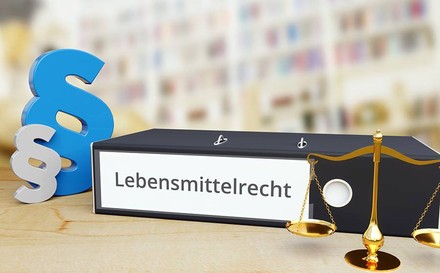 Ein Ordner mit dem Titel Lebensmittelrecht