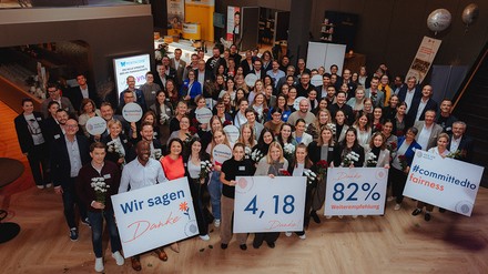 Gruppenfoto Fair Job Hotel Partnertreffen