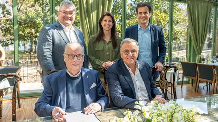 Vertragsunterzeichnung Europa-Park und das Brauwerk Baden