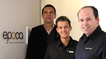 (v.l.n.r.): Burkhard Wolter, Geschäftsführer und Hotel Direktor Waldhaus Flims, EPOCA Küchenchef Niklas Oberhofer und Patron und Namensgeber Tristan Brandt