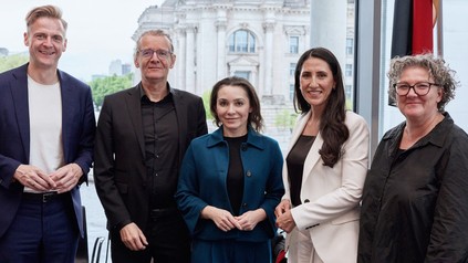 Dr. Marcel Klinge, Gerhard Bruder, Dr. Janina Jänsch, Homeira Amiri und Christa Stienen