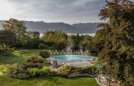 Pool des Alpenhof Murnau