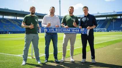 Andreas Schneider von endori, Jannis Mehring von Aramark, Sebastian Schlömer von endori und Dominik Pache vom VfL Bochum 1848