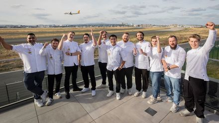 Die Finalisten von „Koch des Jahres 2026“ und ihre Assistenten