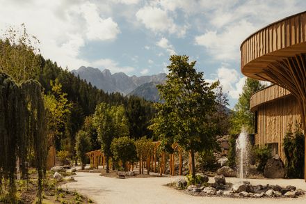 Außenansicht LaPosch Resort in Tirol