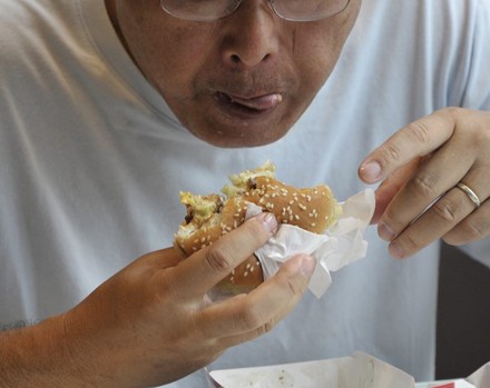© dpa
Mann ist Burger