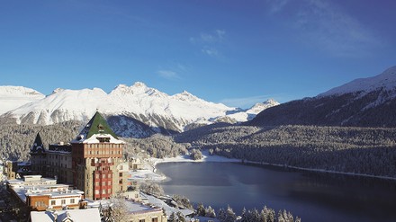Das Luxushotel Badrutt’s Palace Hotel am St. Moritzersee