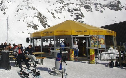 Schirmbar im Skigebiet Mölltalgletscher, Kärnten