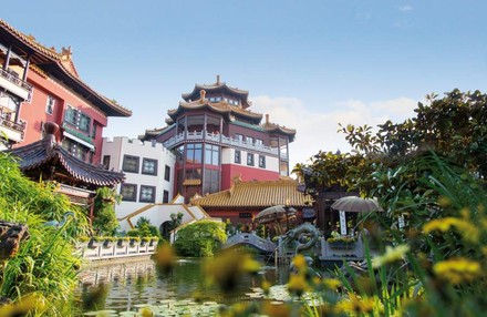 Das Hotel Ling Bao von außen