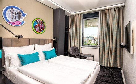 Ein Zimmer im wiener Motel One Westbahnhof