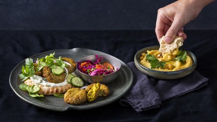 Ein veganes Falafel-Gericht)
