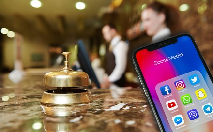 Die Rezeption in einem Hotel