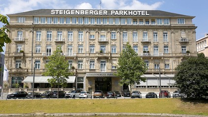 Das Steigenberger Parkhotel von aussen