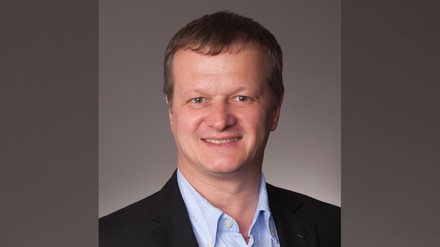 Walter Rosner-Kaiser ist Vice President Hotel Services bei sea chefs für die MeinSchiff-Flotte. (Foto: © sea chefs)