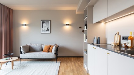 Der offene Wohnbereich der Apartments