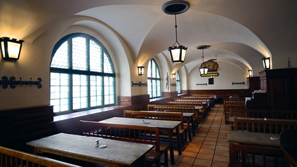 Blick in das Hofbräuhaus in München