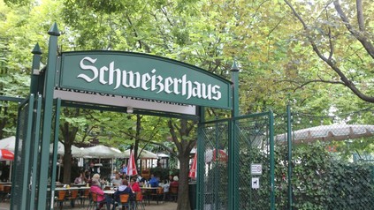 Der Eingang zum Schweizerhaus
