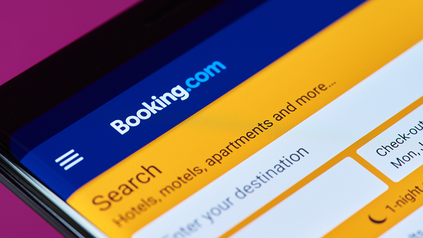 Booking.com nutzt neben „Buchung abschließen“ auch „Buchen“ oder „Jetzt buchen“. (Foto: © PixieMe/stock.adobe.com)