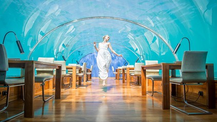 Ein Unterwasser-Restaurant in einem Hotel