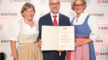 Sonja Zwazl, Christof Kastner und Johanna Mikl-Leitner bei der Ernennung