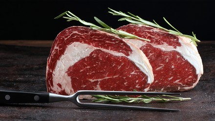 Ein Stück rohes Fleisch