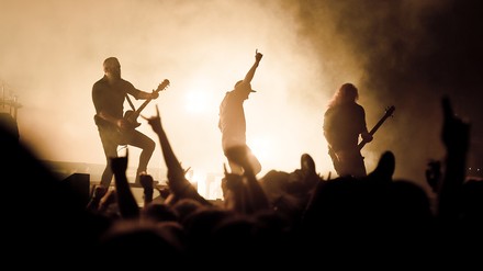 Ein Konzert von Rechtsextremen in einer Veranstaltungshalle