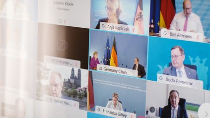 Ausschnitt der Videokonferenz der Bund-Länder-Schalte im Rahmen des Corona-Gipfels
