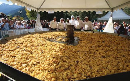 Riesenpfanne Kaiserschmarrn