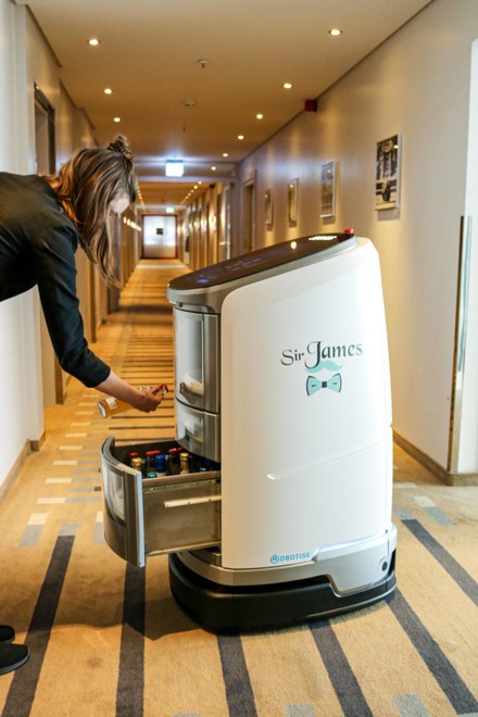 „Sir James“ im Pullman Hotel Dresden Newa