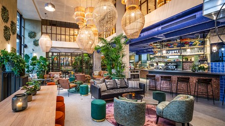 Blick in die Lobby des Hotel Indigo Brüssel – City