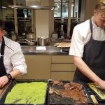 Koch Reinis Strazdins kochte ein Fünf-Gänge-Menü