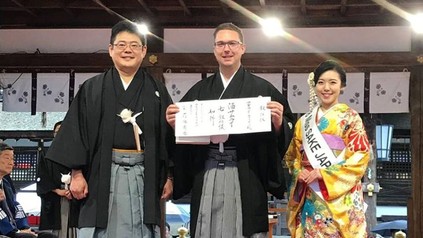 Alex Koblinger wird zum Sake Samurai ernannt.