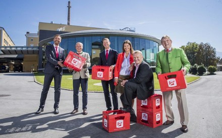 Heinrich Dieter und Alessandra Kiener mit ihrem neuen Team: Thomas Gerbl, Christian Pöpperl, Erwin Huber und Franz Josef Bachmayer