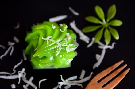 Ein stechend grünes Dessert