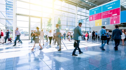 Reger Betrieb auf einer Messe