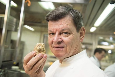 Harald Wohlfahrt in Küche