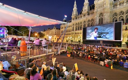 Das sommerliche Filmfestival auf dem Wiener Rathausplatz