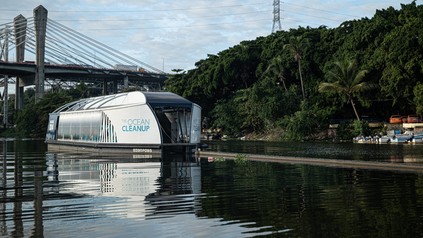 The Ocean CleanUp Schiff