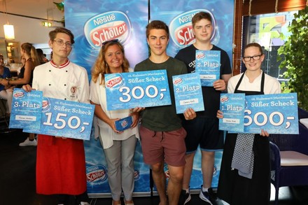 Florian Wundsam (Summerstage; 3. Platz), Eva Nikendei (Froneri), Clemens Groß und Adrian Krnezic (Gastronomiefachschule Bergheidengasse; 2. Platz) sowie Sandra Strobl (Hilton Vienna Plaza; 1. Platz)