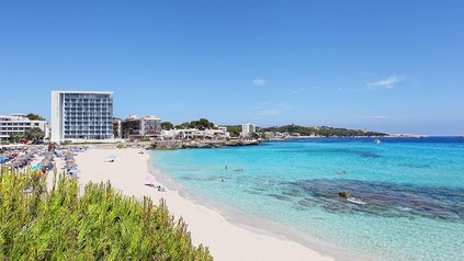 Blick auf das Vier-Sterne Moll Sentits Hotel & Spa in Cala Ratjada auf Mallorca