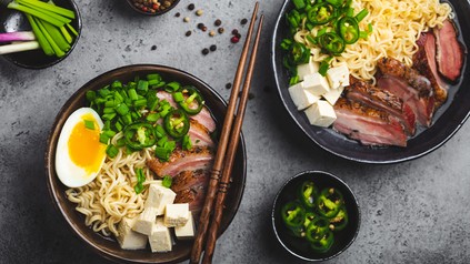 Schüsseln mit Ramen