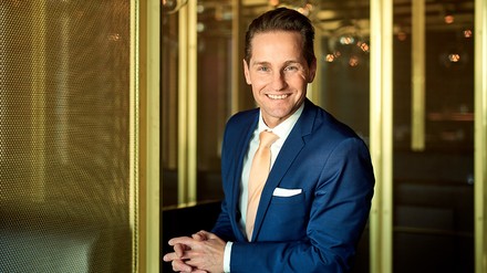 Enrico Ungermann, Direktor des hanseatischen Traditionshauses Hotel Hafen Hamburg sowie des Design- und Lifestyle Hotels Empire Riverside Hotel im Hamburger Stadtteil St. Pauli (Foto: © Empire Riverside Hotel)
Enrico Ungermann