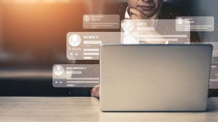 Nach einem Urteil des Bundesgerichtshofs haben Hotels Anspruch auf Löschung einer fraglichen Online-Bewertung. (Foto: © Blue Planet Studio/stock.adobe.com)
Negative Bewertungen