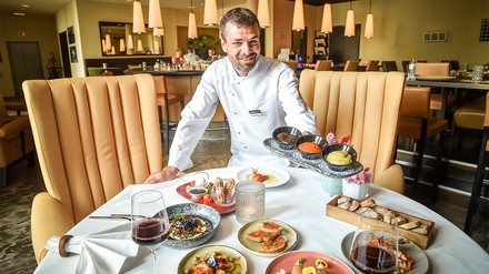 Ergänzend zur klassischen Karte lässt Christian Molnar seiner Kreativität in der neu eröffneten Tapas-Bar „Scala“ freien Lauf. (Foto: © Ferdinando Iannone)
Christian Molnar