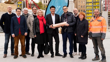 Mit der Grundsteinlegung für das neue Quartier Krystallpalast-Areal in Leipzig startet in Kürze auch der Bau für das me and all Hotel Leipzig mit 282 Zimmern. (Foto: © Quarterback Immobilien)
Grundsteinlegung für das neue Quartier Krystallpalast-Areal in Leipzig