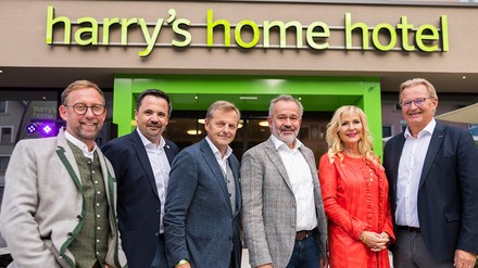 160 Gäste waren zum Eröffnungsfest geladen. (Foto: © Harry’s Home)
Harry’s Home Bischofshofen Eröffnungsfeier