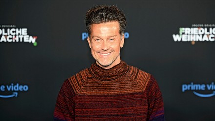 Wayne Carpendale spielt am heimischen Herd eher eine Nebenrolle. Seine Frau kocht. (Foto: © picture alliance / Geisler-Fotopress | Ronny Heine/Geisler-Fotopress)
Wayne Carpendale verkörpert in der neuen Traumschiff-Folge einen Koch.